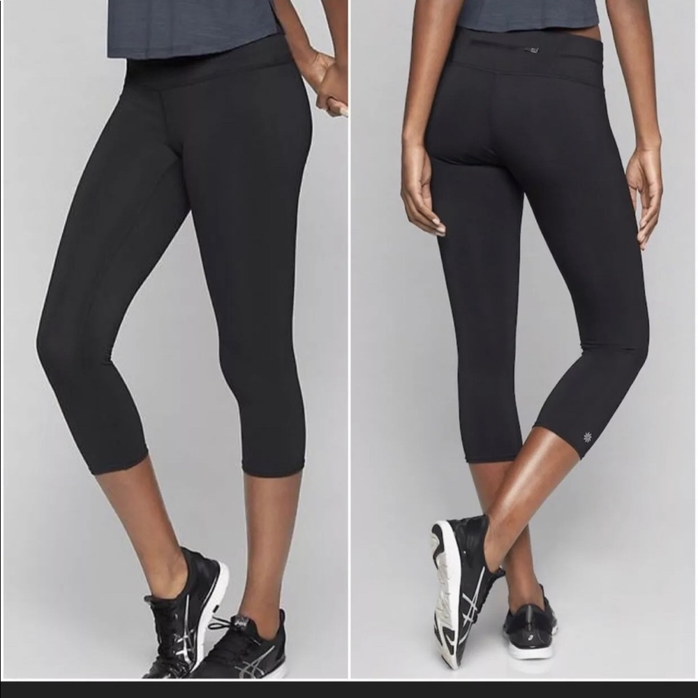 Athleta Women’s Size S Sonar Capri Black Leggings Zipper Yoga Pilates Gym Pants